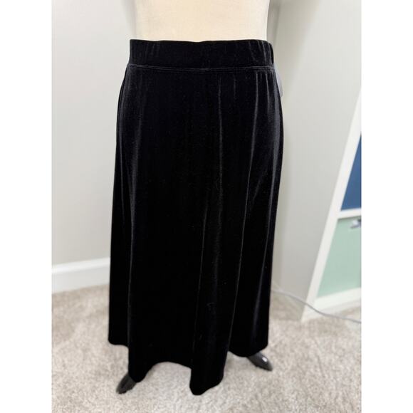 Chico's Black velvet A-line Long Maxi Skirt NWT Christmas Holiday Whimsigoth 1/M - Picture 2 of 8